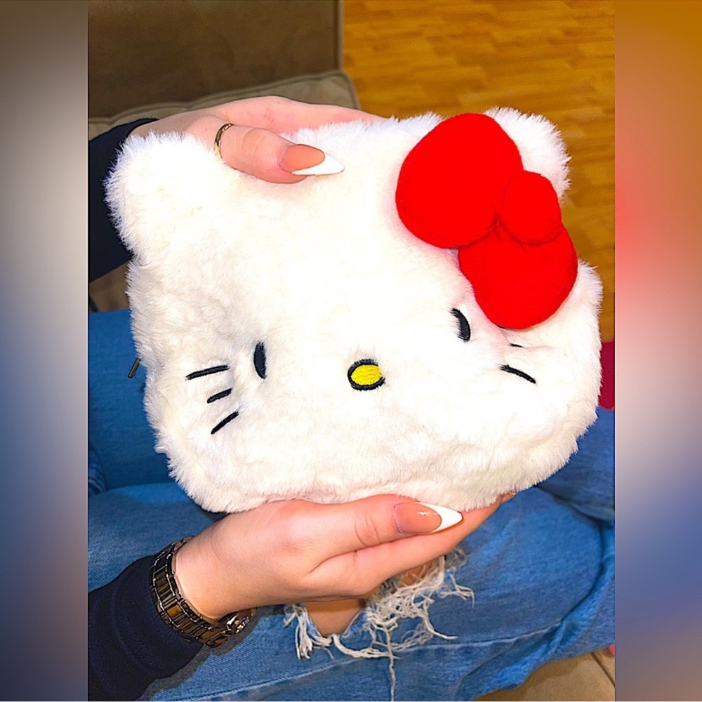 Hello Kitty Plush White and Red Bag